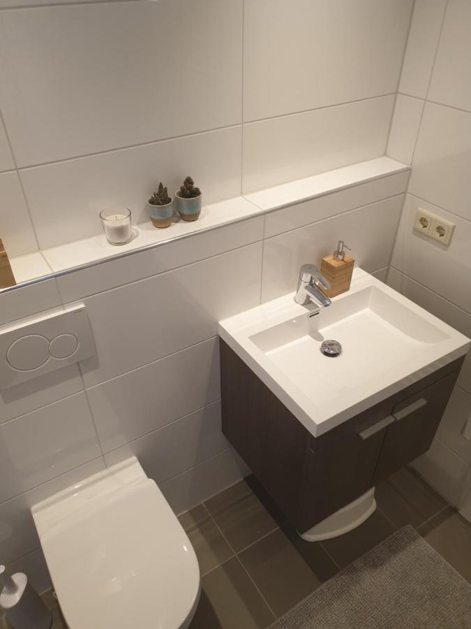Vakantiewoning 2 Aan Zee , 400 Meter Van Het Strand 주테란데 외부 사진